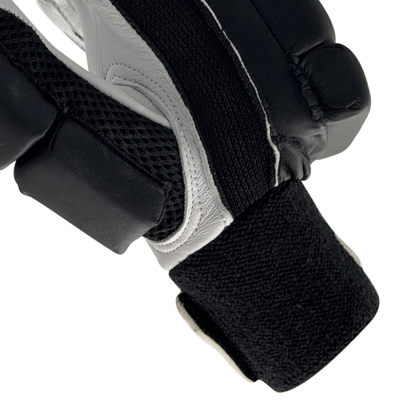 DS 1.3 Junior Batting Gloves Black