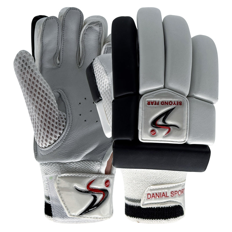 DS 1.3 Junior Batting Gloves White/Black