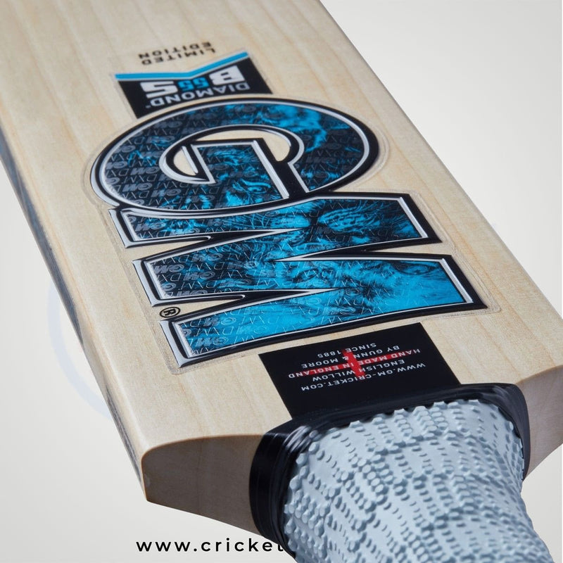 Gunn & Moore Diamond 404 Junior Cricket Bat